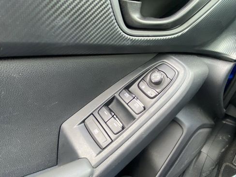 Used 2024 Subaru Crosstrek 2.0i Premium image 17