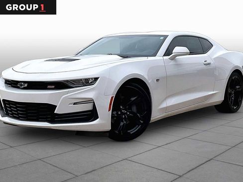 Used 2020 Chevrolet Camaro SS RWD image 1