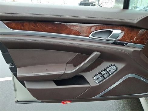 Used 2010 Porsche Panamera Turbo image 12