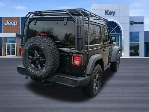 Used 2022 Jeep Wrangler Sport AWD/4WD image 5