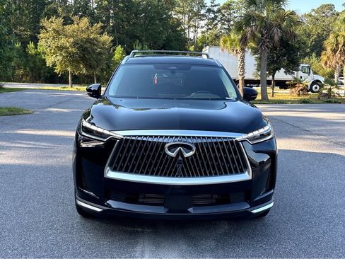 Used 2026 INFINITI QX60 Luxe w/ Cargo Package FWD image 2
