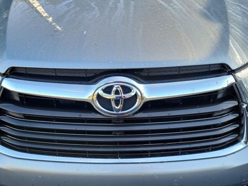 Used 2014 Toyota Highlander Limited FWD image 11