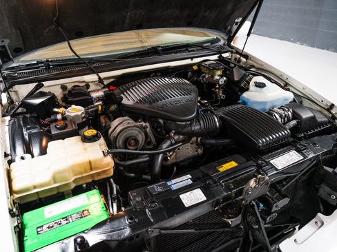 Used 1996 Buick Roadmaster Estate RWD image 37