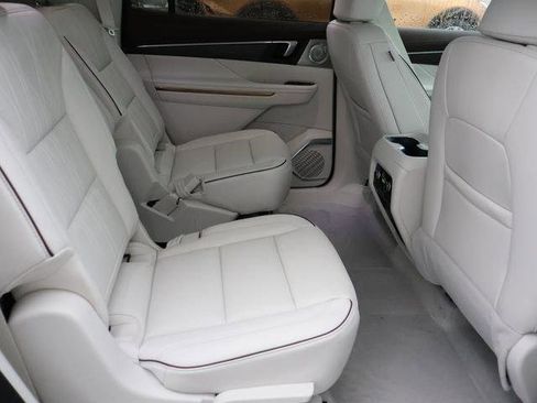New 2026 Buick Enclave Avenir w/ Super Cruise Package AWD/4WD image 12