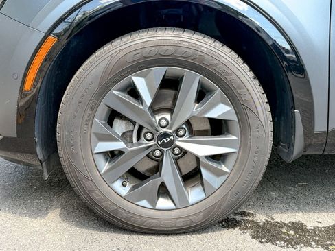 Certified 2023 Kia Sportage SX Prestige AWD/4WD image 11