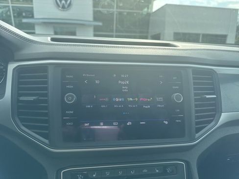Used 2021 Volkswagen Atlas SE image 12