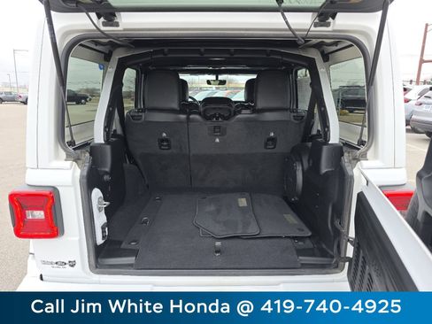 Used 2021 Jeep Wrangler Unlimited Sahara image 19