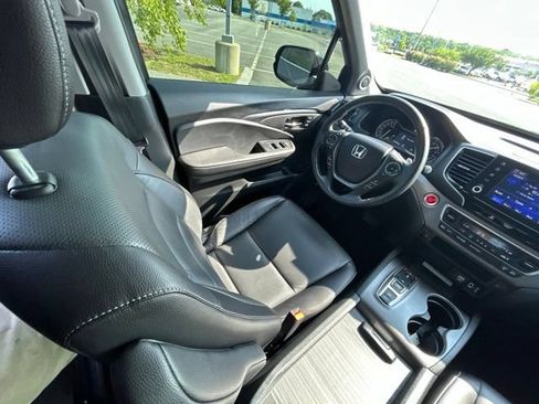 Used 2023 Honda Ridgeline RTL-E image 18