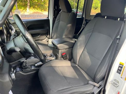 Used 2020 Jeep Wrangler Unlimited Sport image 43