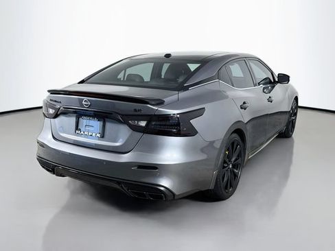 Used 2023 Nissan Maxima SR w/ Sport Mat Group FWD image 7