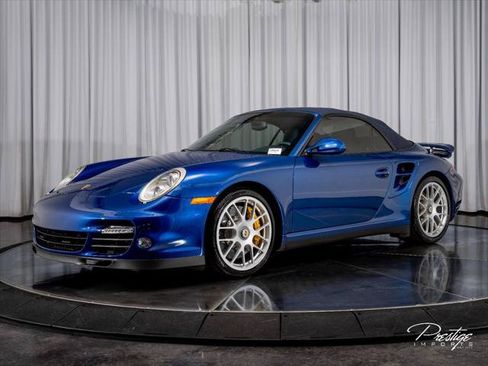 Used 2011 Porsche 911 4 Cabriolet AWD/4WD image 6