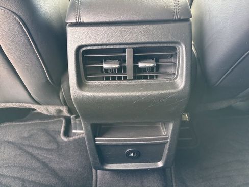 Used 2024 Ford Edge SEL image 24