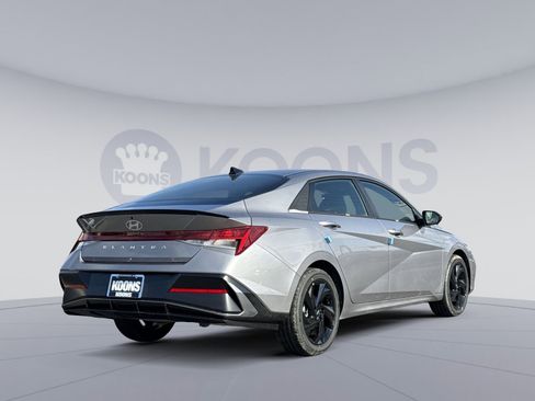 New 2026 Hyundai Elantra SEL Sport image 7