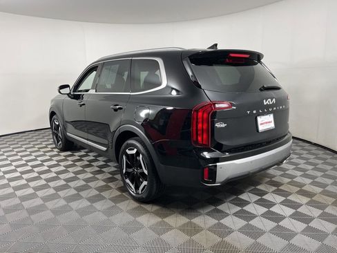Used 2023 Kia Telluride S AWD/4WD image 13