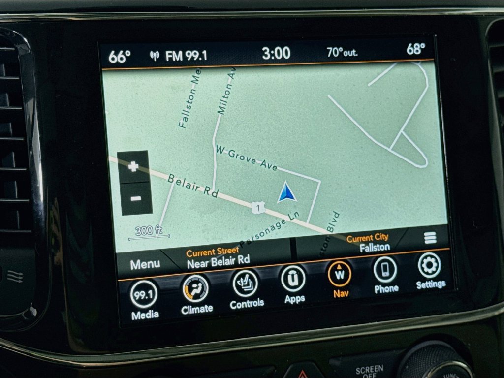 Used 2021 Jeep Grand Cherokee Limited w/ Premium Lighting Group AWD/4WD image 6
