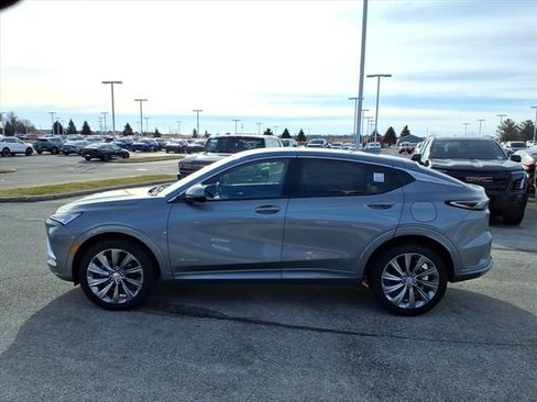 New 2026 Buick Envista Avenir image 10