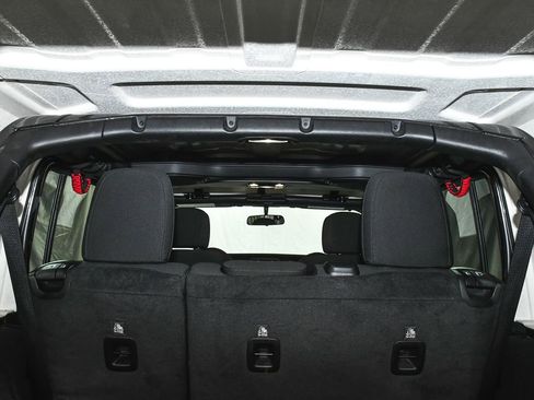 Used 2019 Jeep Wrangler Unlimited Sport S image 51