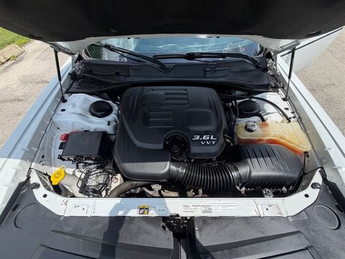 Used 2015 Dodge Challenger SXT Plus RWD image 32