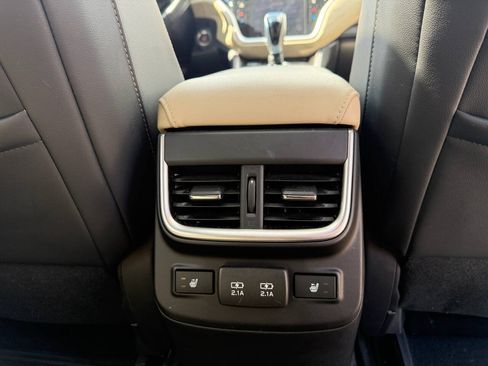 Used 2021 Subaru Outback Limited AWD/4WD image 12