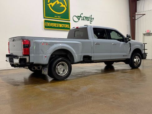 Used 2024 Ford F350 Lariat w/ Chrome Package AWD/4WD image 4