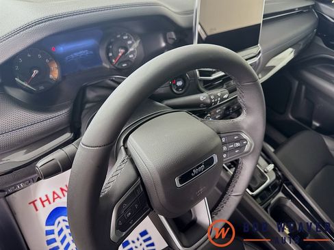 New 2026 Jeep Compass Limited AWD/4WD image 11
