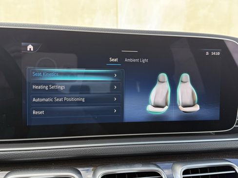 Used 2025 Mercedes-Benz GLE 450e 4MATIC image 13