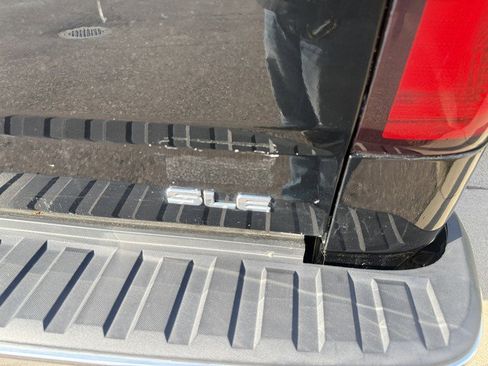 Used 2017 GMC Sierra 1500 SLE image 39