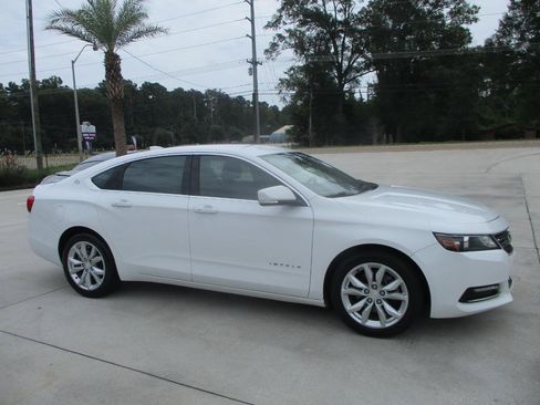 Used 2019 Chevrolet Impala LT FWD image 9