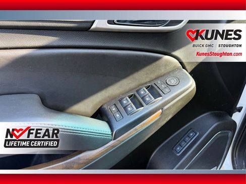 Used 2019 GMC Yukon Denali w/ Denali Ultimate Package image 23