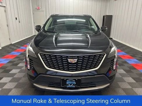 Used 2023 Cadillac XT4 Premium Luxury AWD/4WD image 8