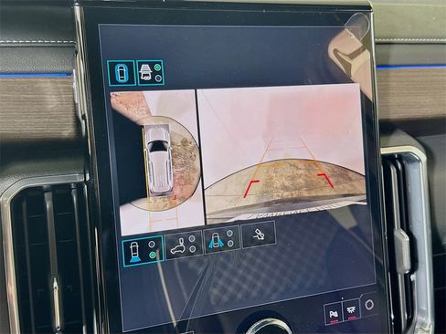 New 2026 GMC Acadia Denali w/ Super Cruise Package image 9