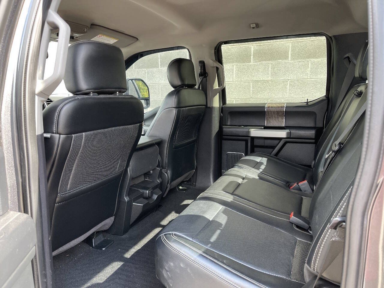 Used 2019 Ford F250 Lariat w/ Lariat Value Package AWD/4WD image 8
