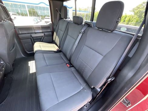 Used 2019 Ford F150 XLT w/ Equipment Group 302A Luxury AWD/4WD image 16