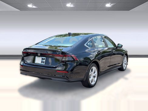 New 2026 Honda Accord LX image 9