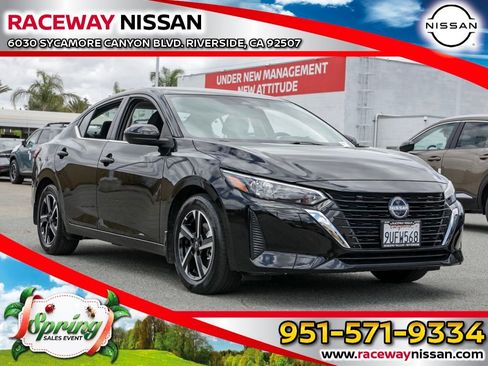 Used 2025 Nissan Sentra SV FWD image 1