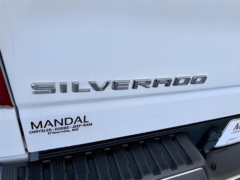 Used 2023 Chevrolet Silverado 1500 LT image 8