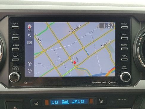 Used 2020 Toyota Tacoma TRD Sport image 10