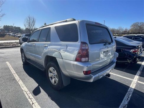 Used 2005 Toyota 4Runner SR5 image 7