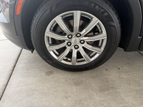 Used 2020 Cadillac XT4 Premium Luxury w/ Cold Weather Package image 31