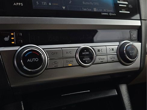 Used 2017 Subaru Outback 3.6R Limited image 16