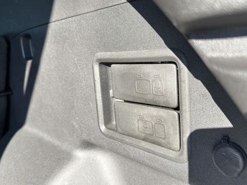 Used 2024 Chevrolet Equinox LT image 12