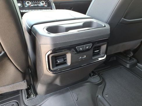 Used 2024 GMC Sierra 2500 AT4 w/ AT4 Premium Plus Package AWD/4WD image 22