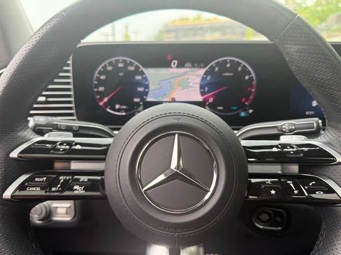 Used 2026 Mercedes-Benz GLS 450 4MATIC image 31