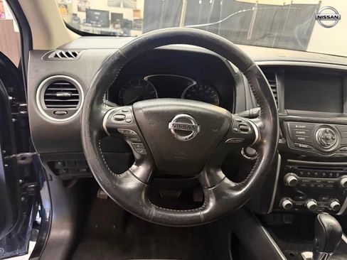 Used 2019 Nissan Pathfinder SV w/ Rock Creek Edition FWD image 11