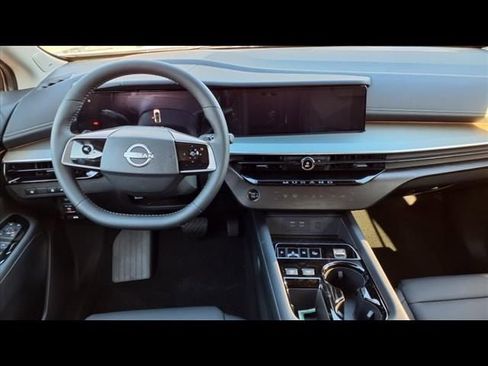 New 2025 Nissan Murano SL image 13