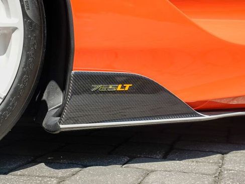 Used 2021 McLaren 765LT image 47