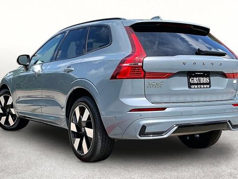 Used 2024 Volvo XC60 T8 Plus w/ Protection Package Premier AWD/4WD image 16