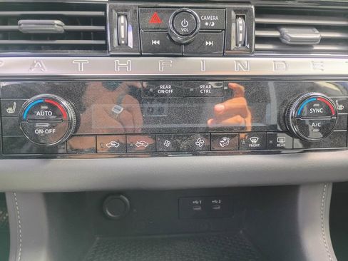 New 2026 Nissan Pathfinder SV image 12