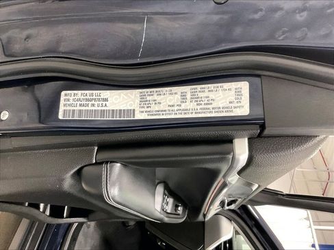 Used 2023 Jeep Grand Cherokee 4WD 4xe w/ Luxury Tech Group II image 36