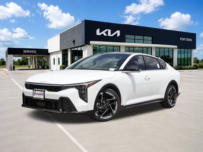 New 2026 Kia K4 EX w/ GT-Line Premium Package